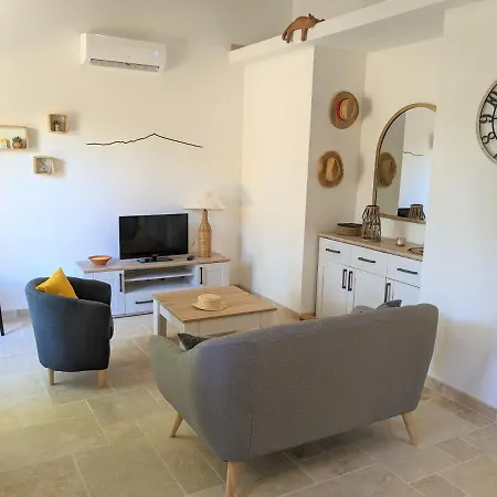 Holiday home Les Pierres Dorees *