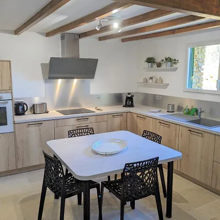 Holiday home Les Pierres Dorees *
